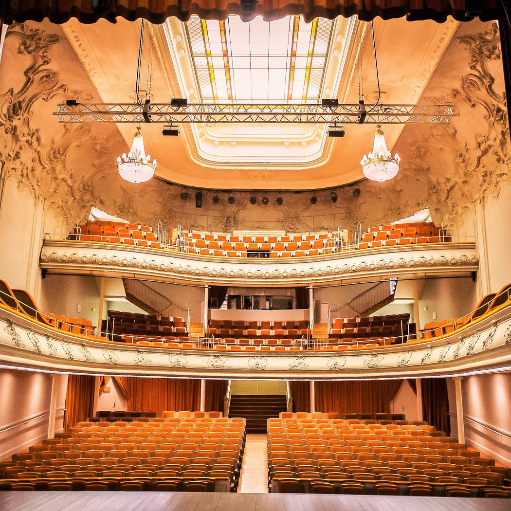 Chatel Theater 1